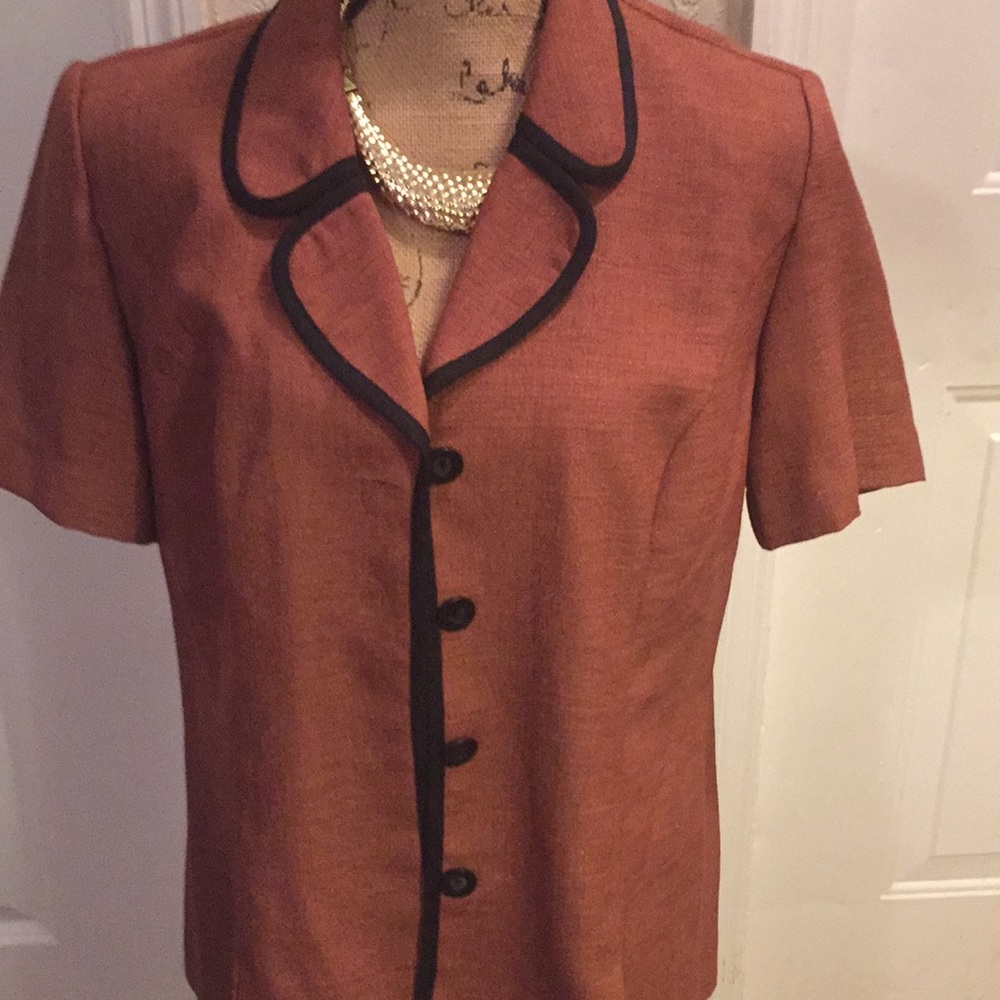 Top - Picture 2 of 5